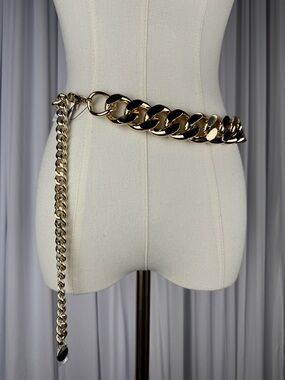 Express Gold Chain-Link Waist Belt Size Small/Medium NWT